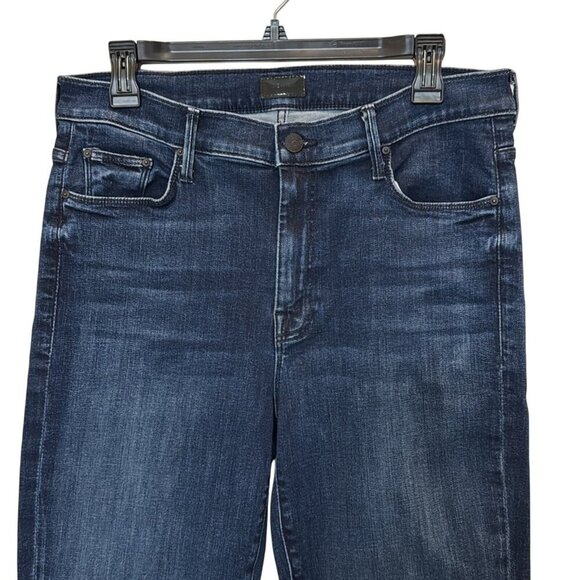 Mother The Weekender Fray Flare Jeans Mint Condition Size 32 - Picture 6 of 12